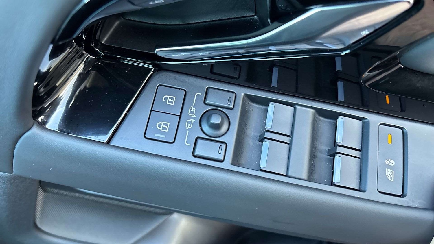 Used Land Rover Range Rover Evoque 2024 for sale - 76460143: Photo 25