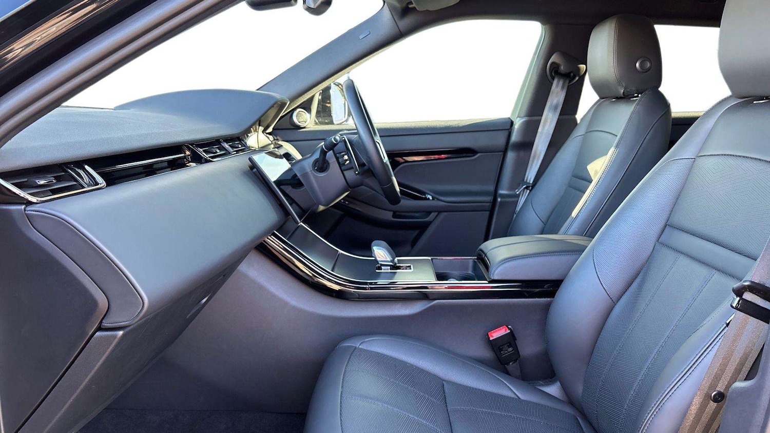 Used Land Rover Range Rover Evoque 2024 for sale - 76460143: Photo 3