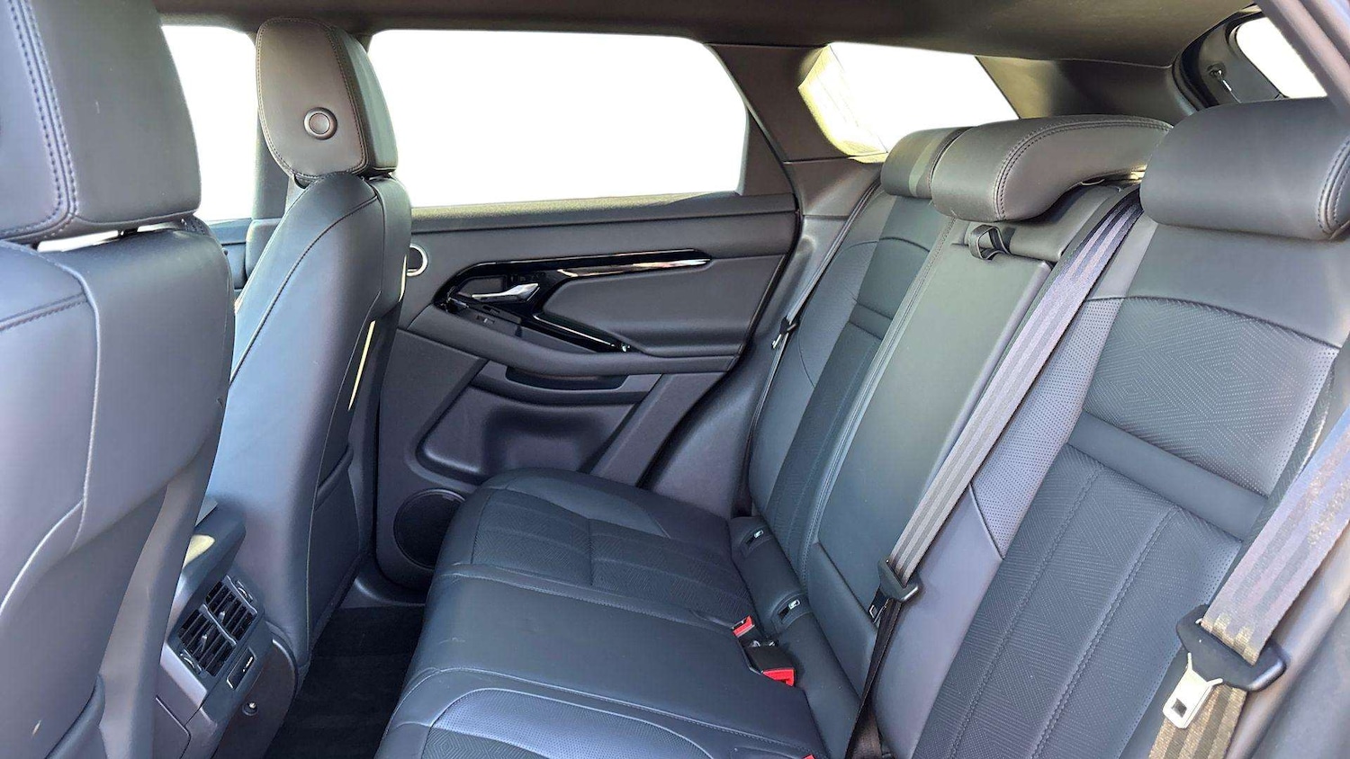 Used Land Rover Range Rover Evoque 2024 for sale - 76460143: Photo 4