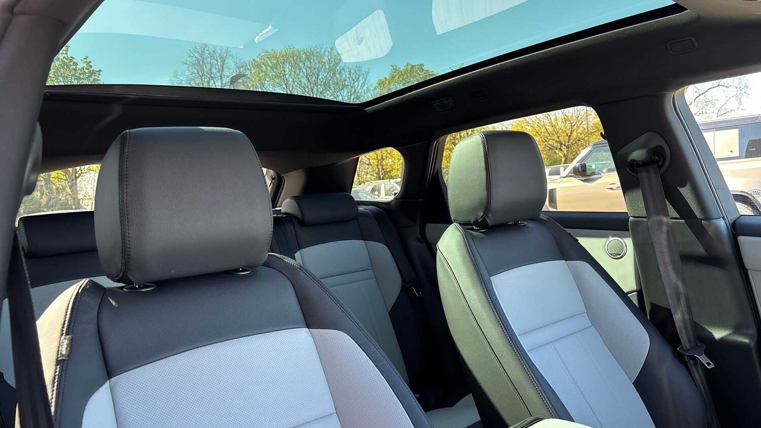 Used Land Rover Range Rover Evoque 2025 for sale - 77334054: Photo 29