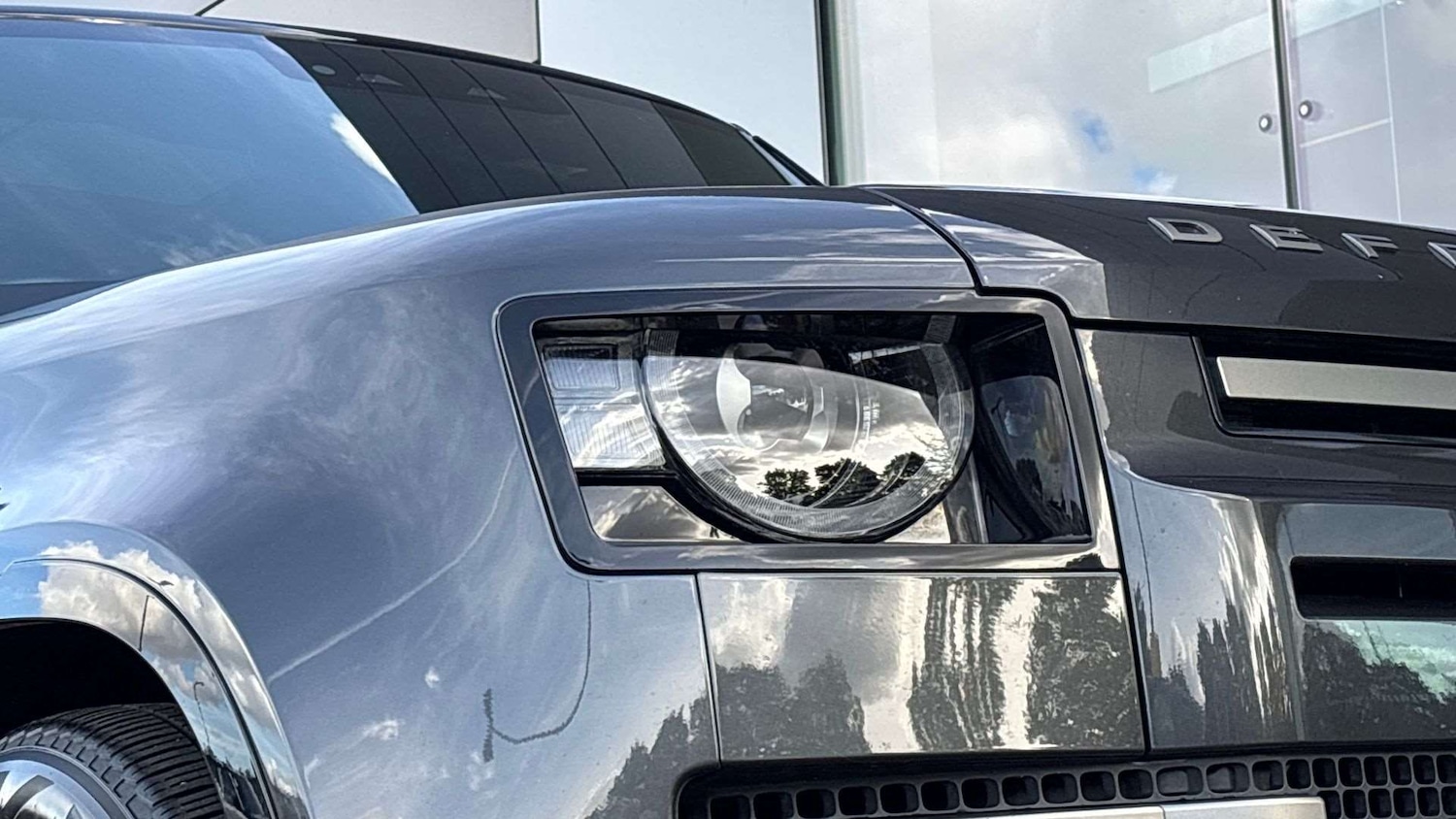 Used Land Rover Defender 2023 for sale - 76460643: Photo 17