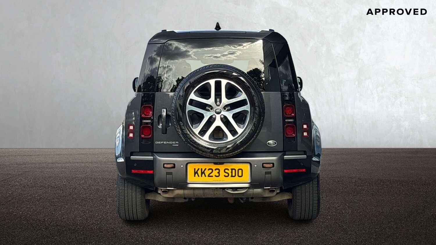 Used Land Rover Defender 2023 for sale - 76460643: Photo 6