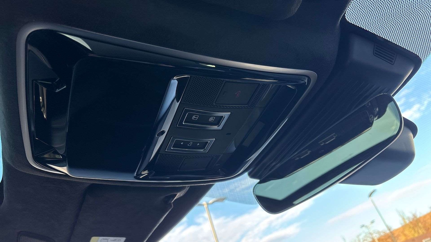 Used Land Rover Range Rover Velar 2023 for sale - 76460026: Photo 23