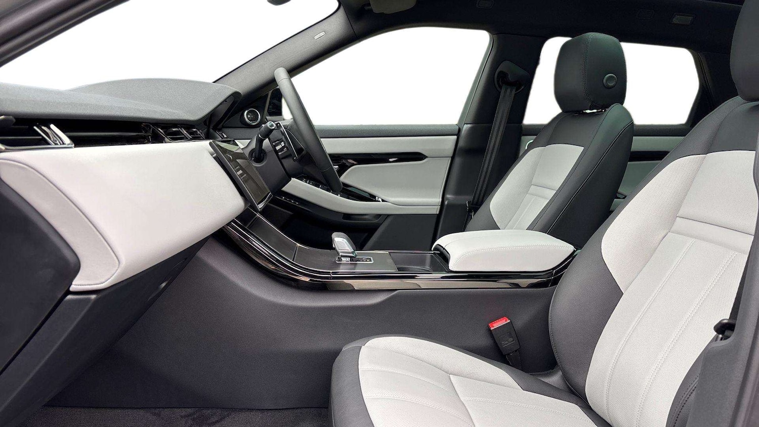 Used Land Rover Range Rover Evoque 2025 for sale - 77526999: Photo 3