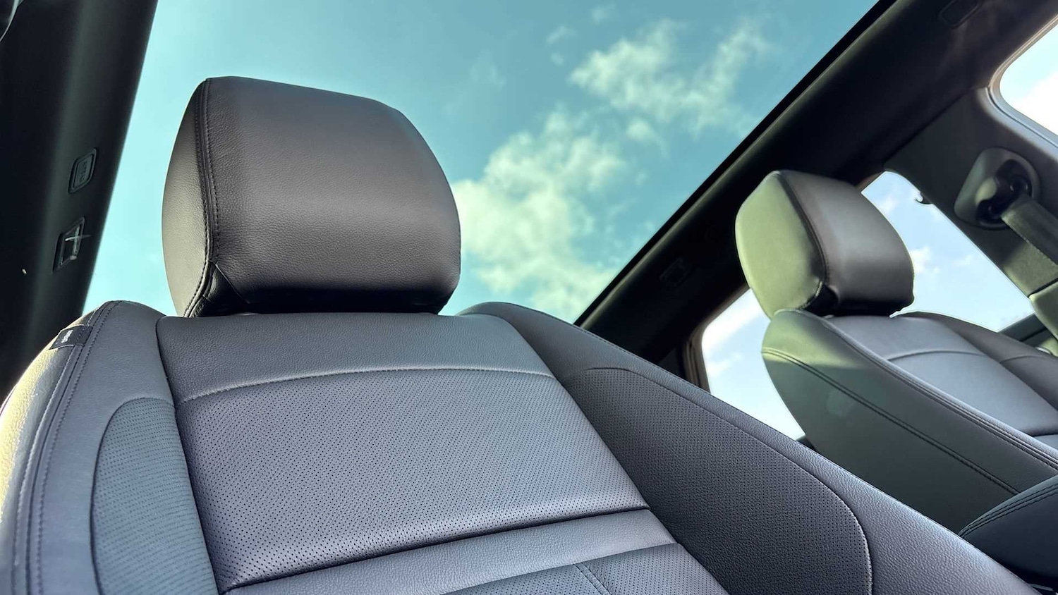 Used Land Rover Range Rover Evoque 2025 for sale - 76459899: Photo 28