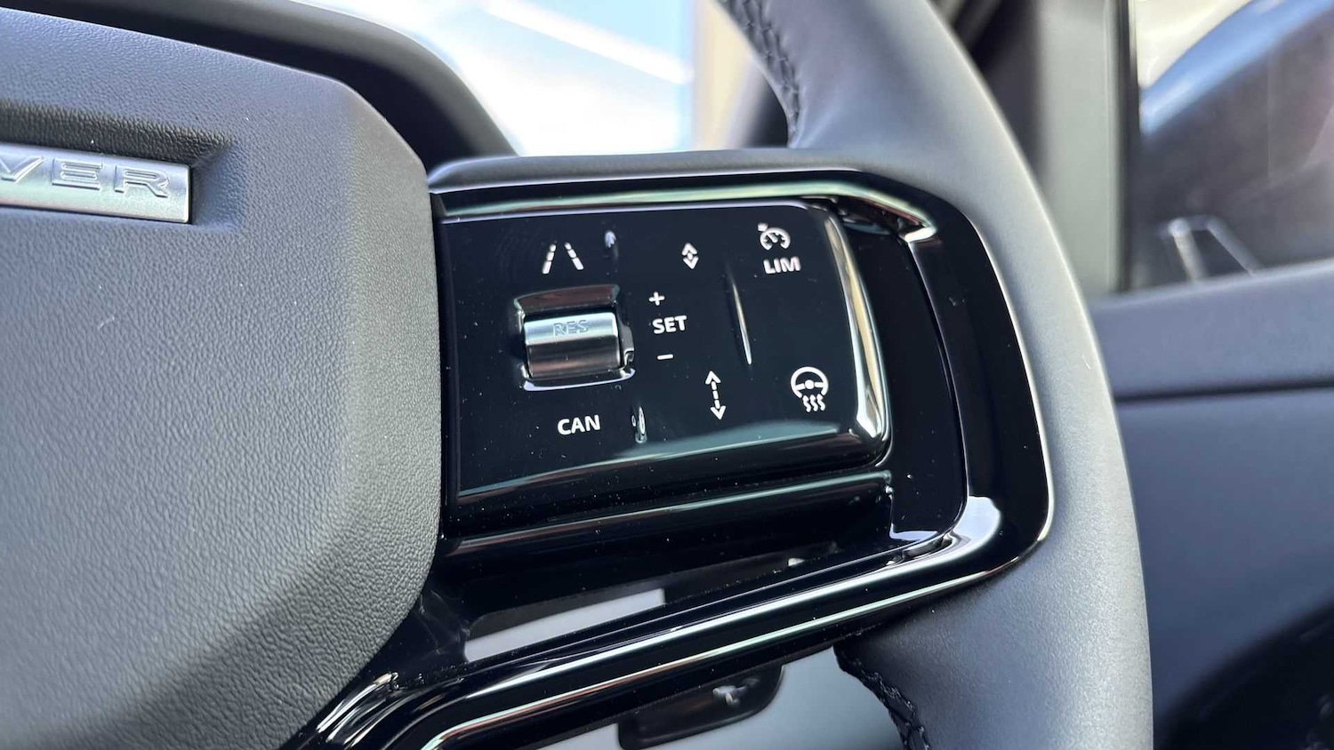 Used Land Rover Range Rover Evoque 2025 for sale - 76459899: Photo 32