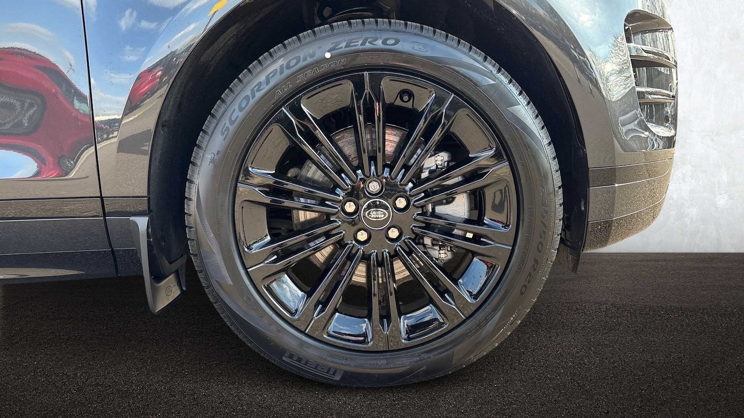 Used Land Rover Range Rover Evoque 2025 for sale - 76459899: Photo 8