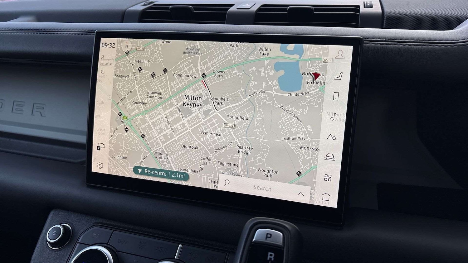 Used Land Rover Defender 2024 for sale - 76460292: Photo 11