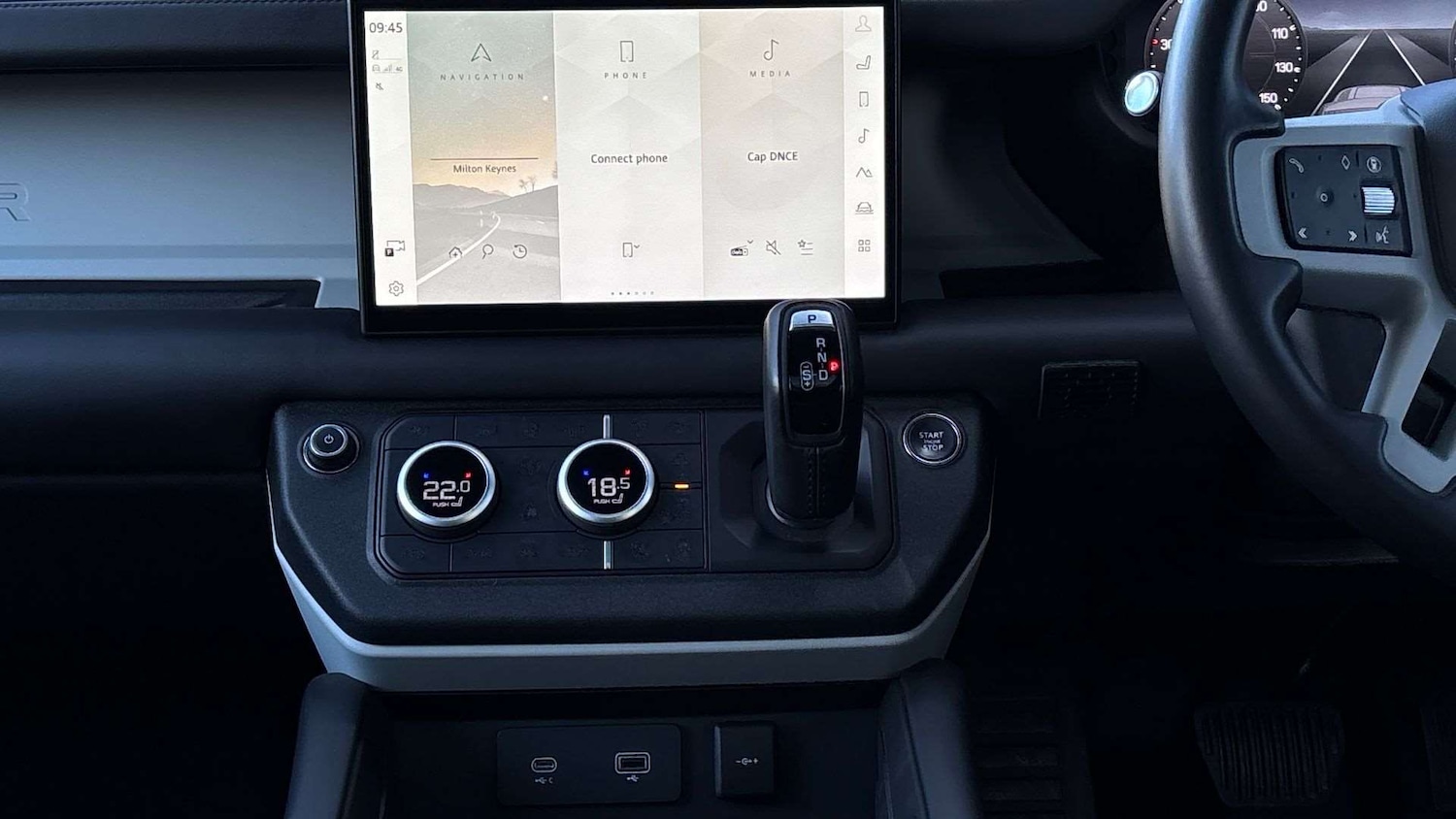 Used Land Rover Defender 2024 for sale - 76460292: Photo 14