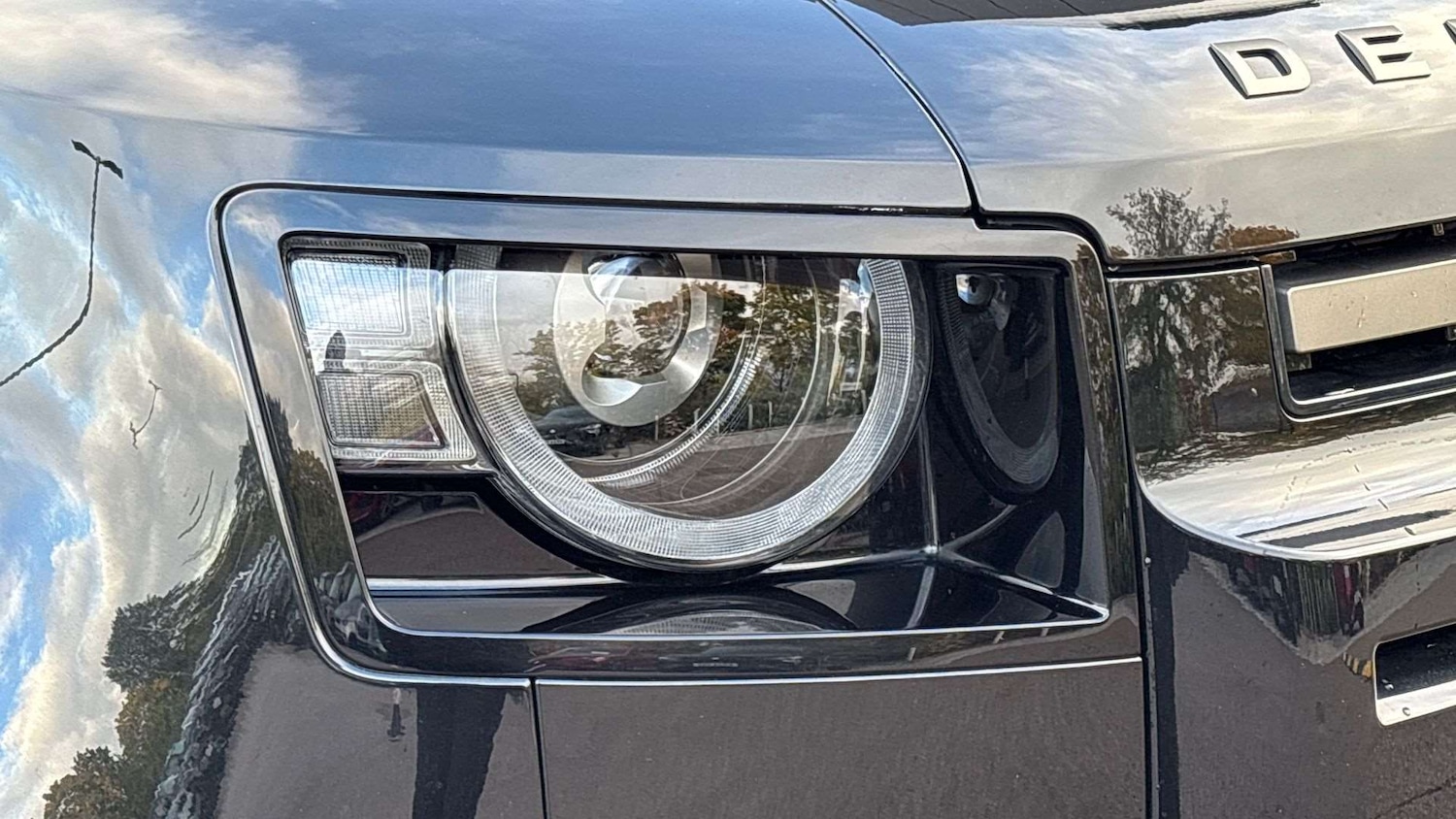 Used Land Rover Defender 2024 for sale - 76460292: Photo 17