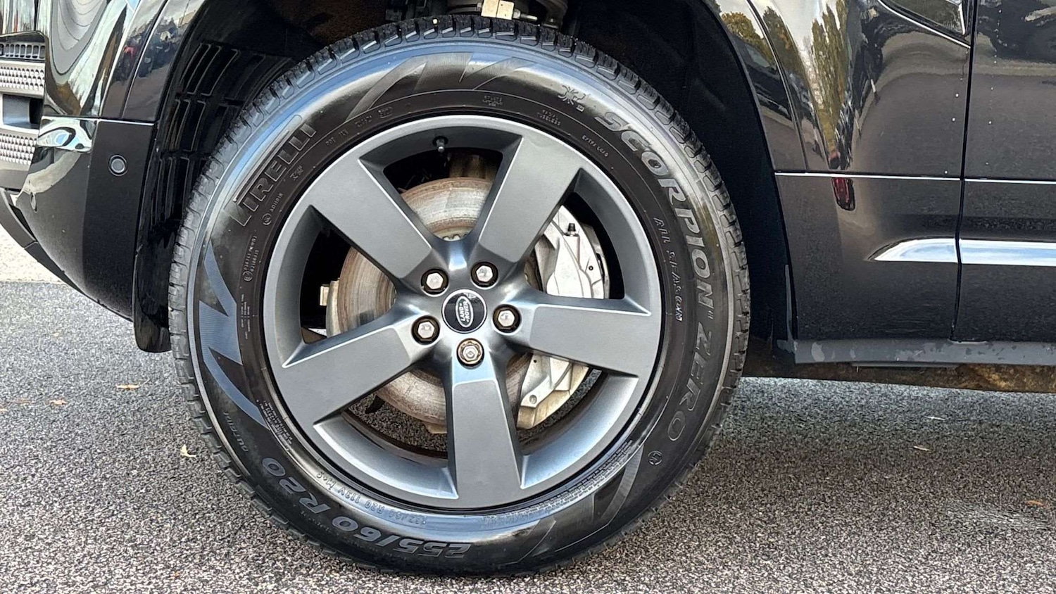 Used Land Rover Defender 2024 for sale - 76460292: Photo 33