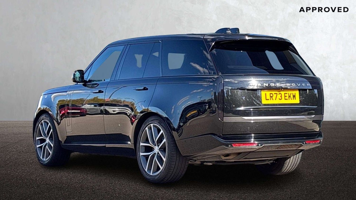 Used Land Rover Range Rover 2023 for sale - 76459911: Photo 2