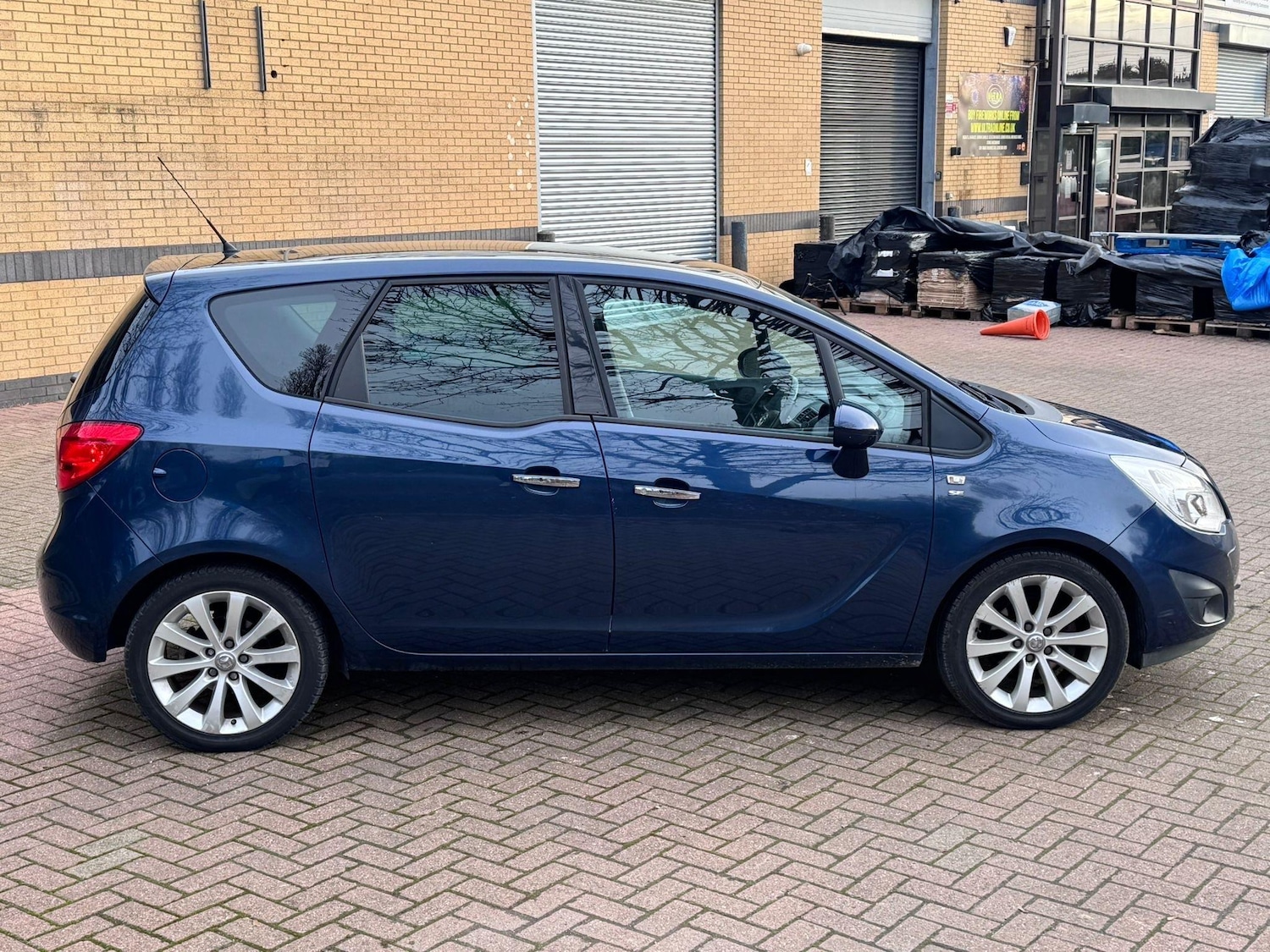 Vehicle 5