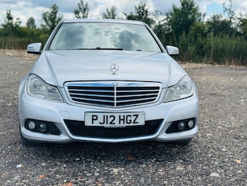 Used Mercedes-Benz C-Class 2012 for sale - 75552344: Photo