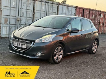 Used Peugeot 208 2013 for sale - 75552154: Photo
