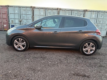 Used Peugeot 208 2013 for sale - 75552154: Photo