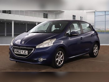 Used Peugeot 208 2013 for sale - 75601155: Photo