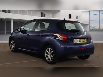 Used Peugeot 208 2013 for sale - 75601155: Photo