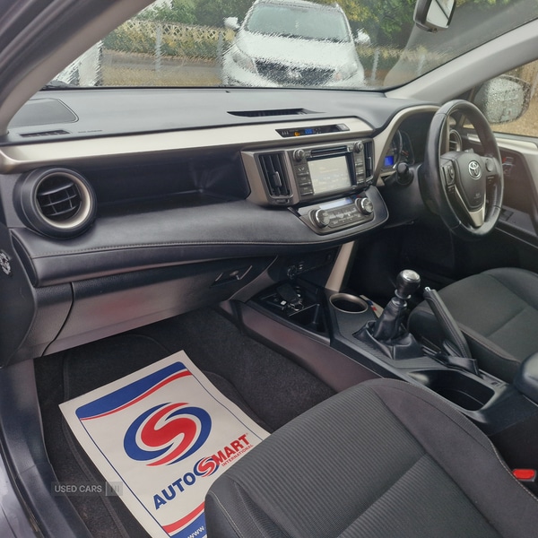 Used Toyota RAV4 2015 for sale - 77359458: Photo 10