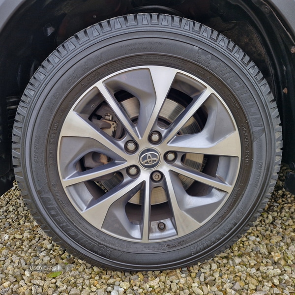 Used Toyota RAV4 2018 for sale - 77144892: Photo 9