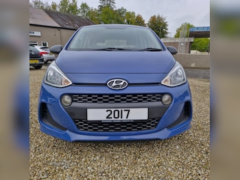 Used Hyundai i10 2017 for sale - 76228331: Photo 2
