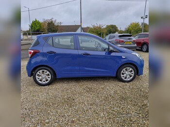 Used Hyundai i10 2017 for sale - 76228331: Photo 4