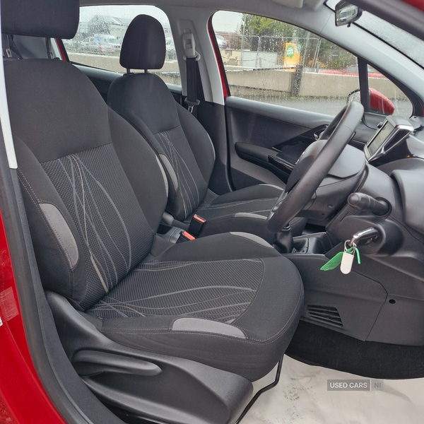Used Peugeot 208 2014 for sale - 77292454: Photo 17