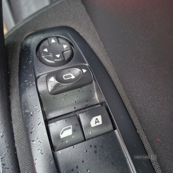 Used Peugeot 208 2014 for sale - 77292454: Photo 28