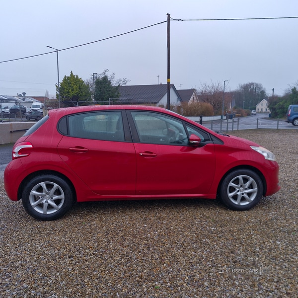 Used Peugeot 208 2014 for sale - 77292454: Photo 4