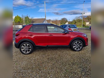 Used Kia Stonic 2018 for sale - 76562888: Photo