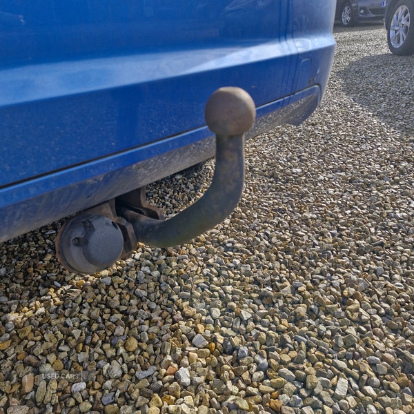 Used Ford Focus 2010 for sale - 77941243: Photo 2