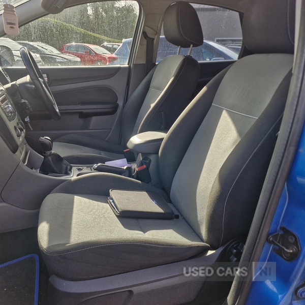 Used Ford Focus 2010 for sale - 77941243: Photo 3