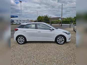 Used Hyundai i20 2015 for sale - 75564585: Photo