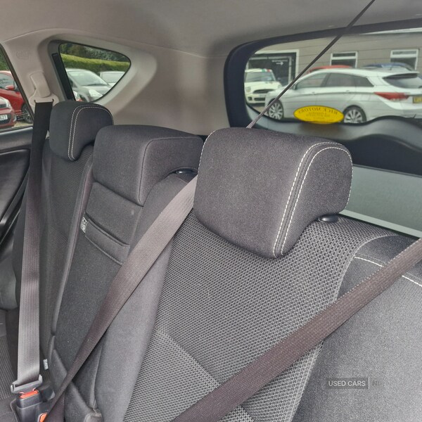 Used Toyota RAV4 2018 for sale - 76228392: Photo 18