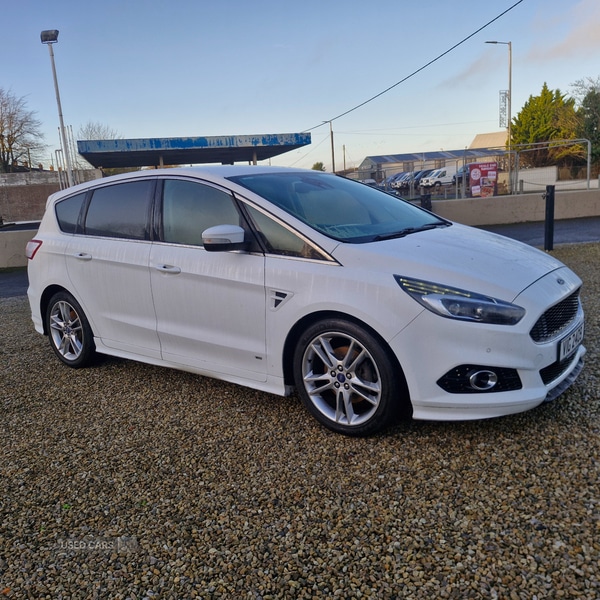 Used Ford S-Max 2017 for sale - 76965787: Photo 3