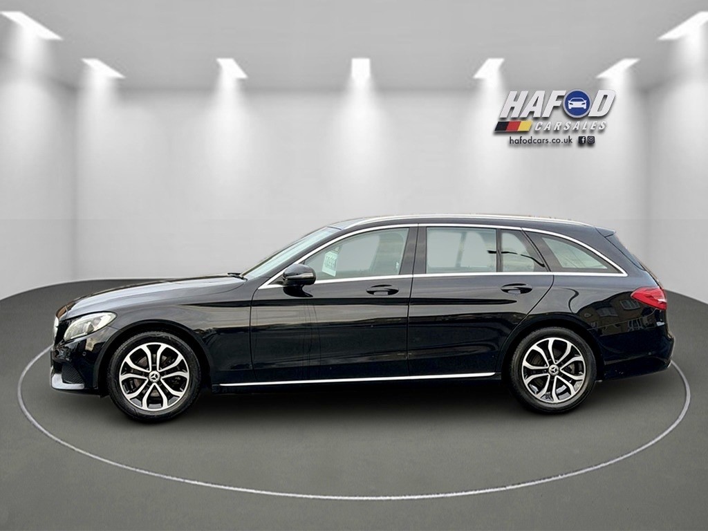 Used Mercedes-Benz C Class 2015 for sale - 77210789: Photo 5