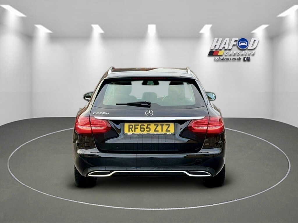 Used Mercedes-Benz C Class 2015 for sale - 77210789: Photo 7