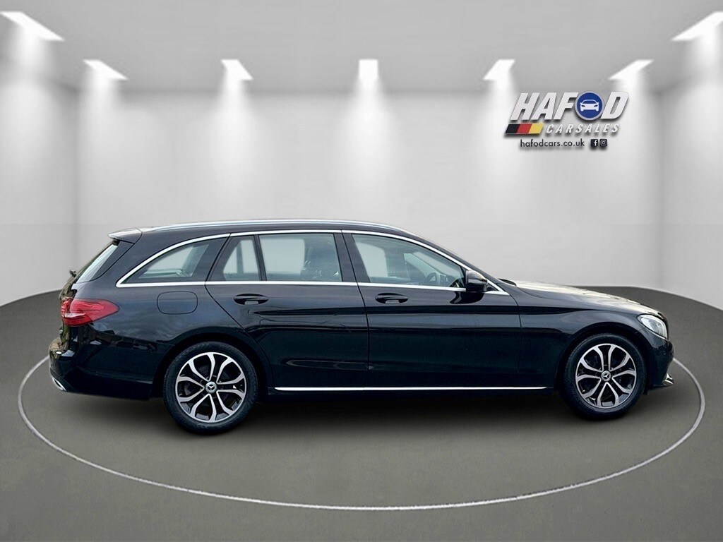 Used Mercedes-Benz C Class 2015 for sale - 77210789: Photo 9