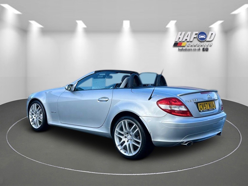 Used Mercedes-Benz SLK 2007 for sale - 76541521: Photo 6