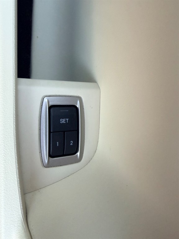 Used Jaguar XF 2014 for sale - 77540131: Photo 13