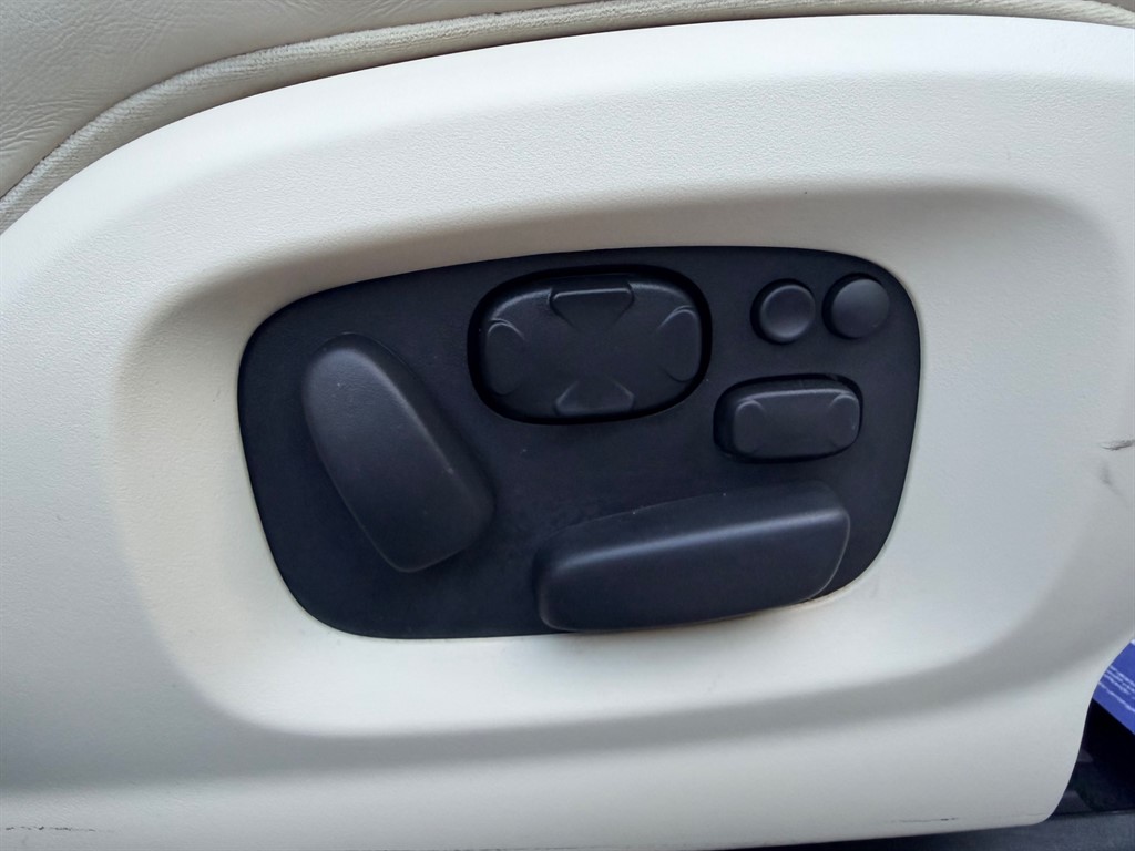 Used Jaguar XF 2014 for sale - 77540131: Photo 14