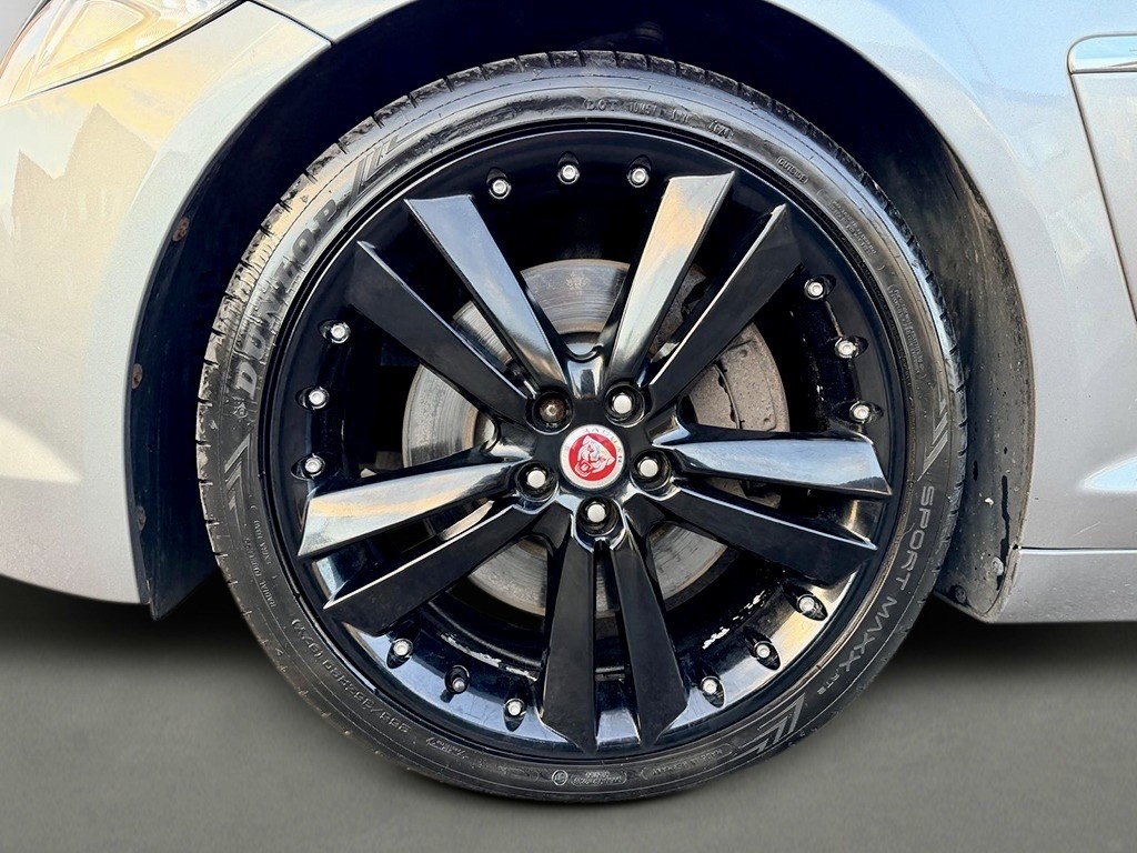 Used Jaguar XF 2014 for sale - 77540131: Photo 32