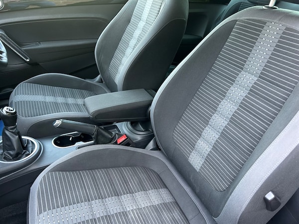 Used Volkswagen Beetle 2016 for sale - 74250079: Photo 13