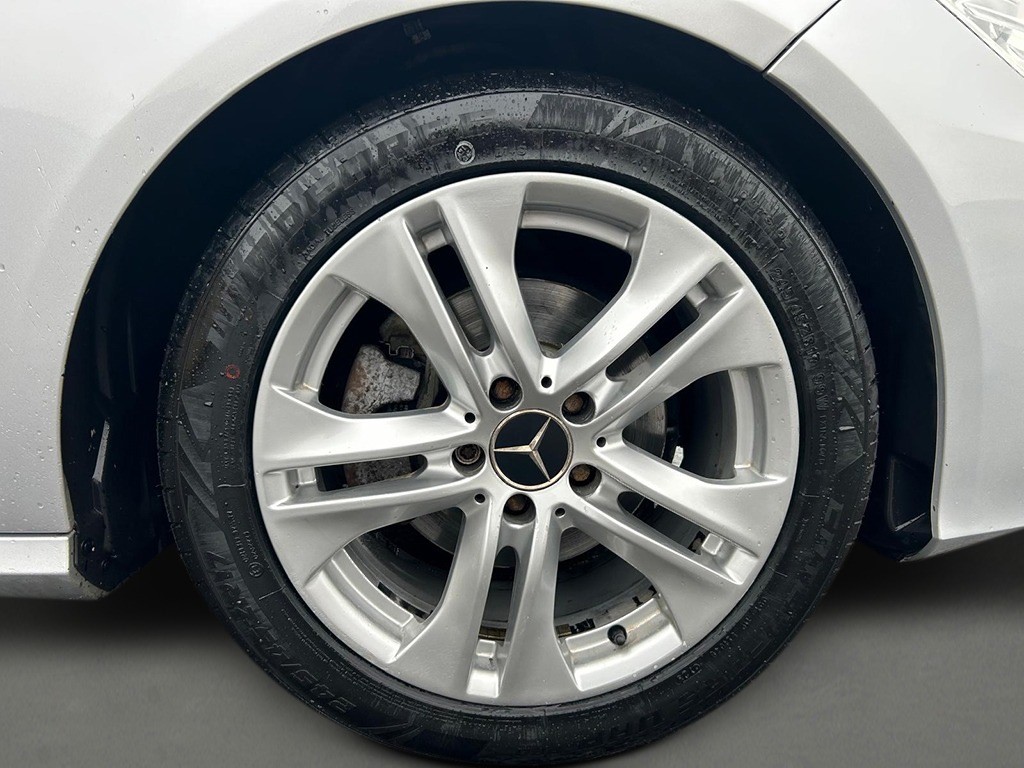 Used Mercedes-Benz E Class 2011 for sale - 75842208: Photo 25