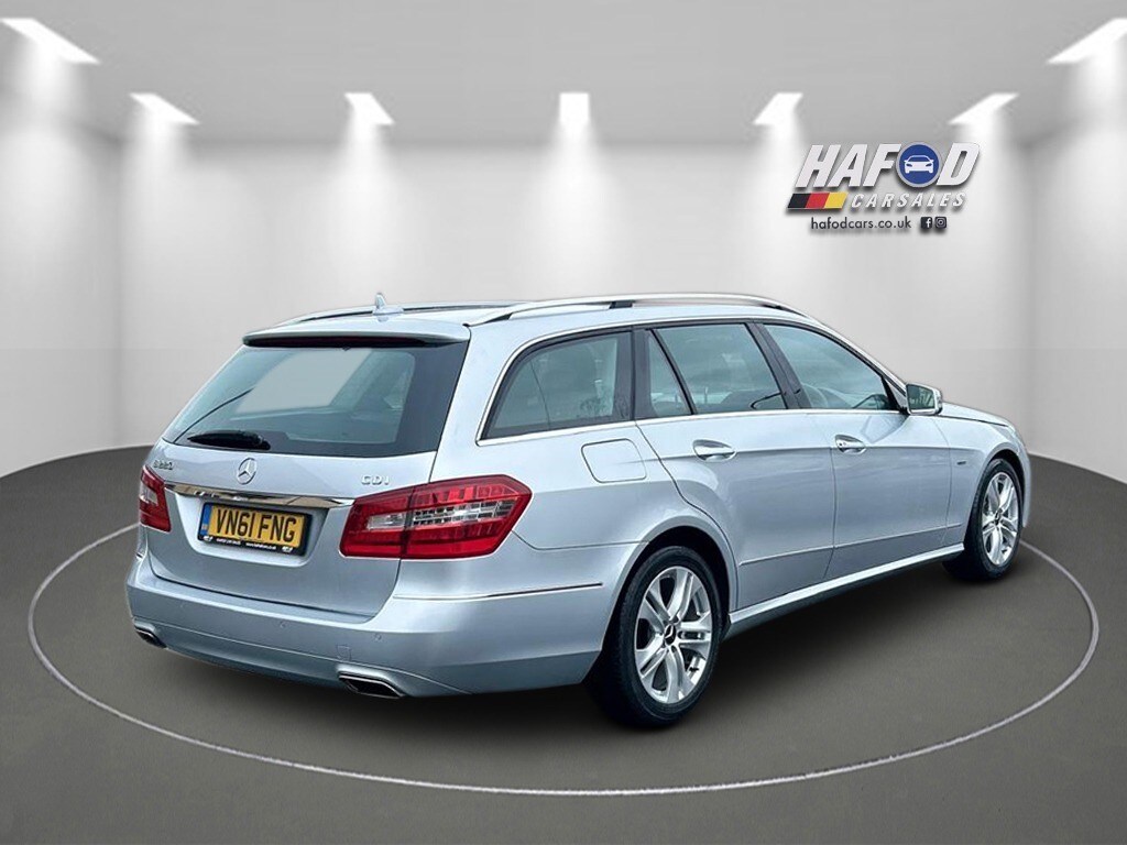 Used Mercedes-Benz E Class 2011 for sale - 75842208: Photo 7