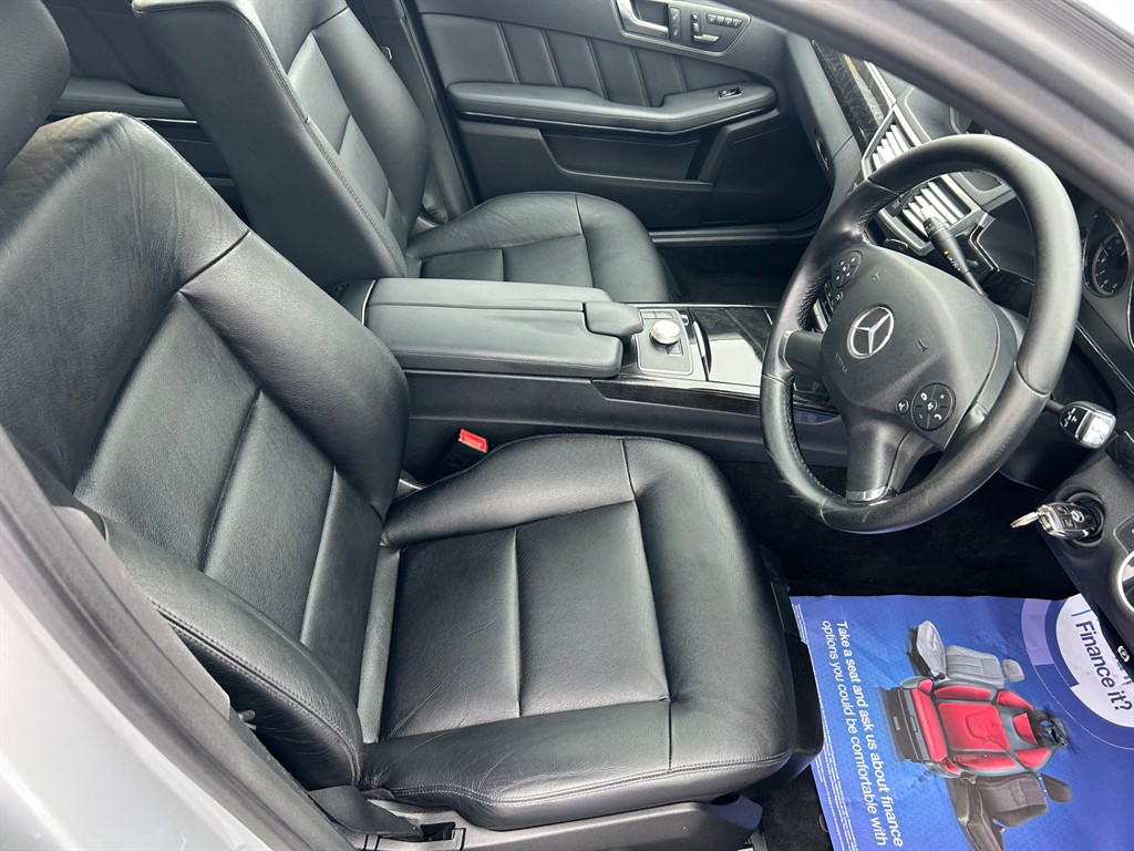 Used Mercedes-Benz E Class 2011 for sale - 75842208: Photo 9