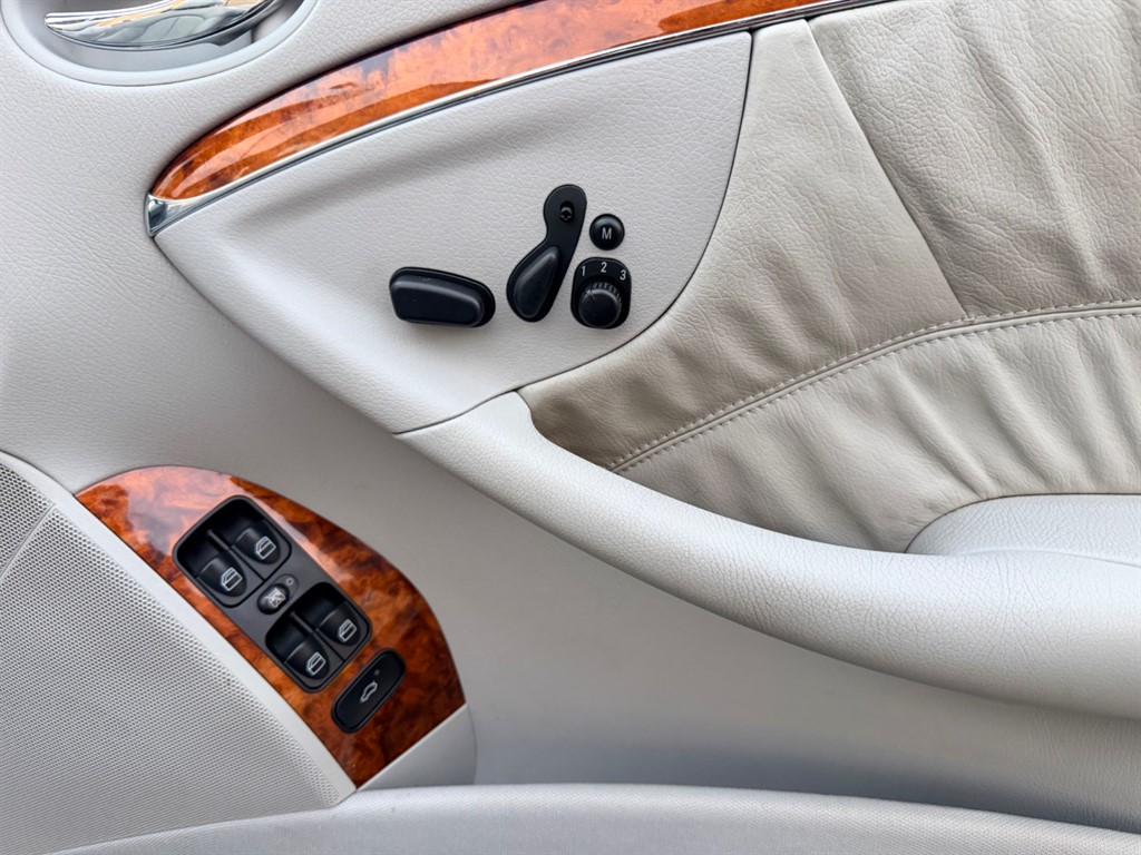 Used Mercedes-Benz CLK 2004 for sale - 77210754: Photo 12