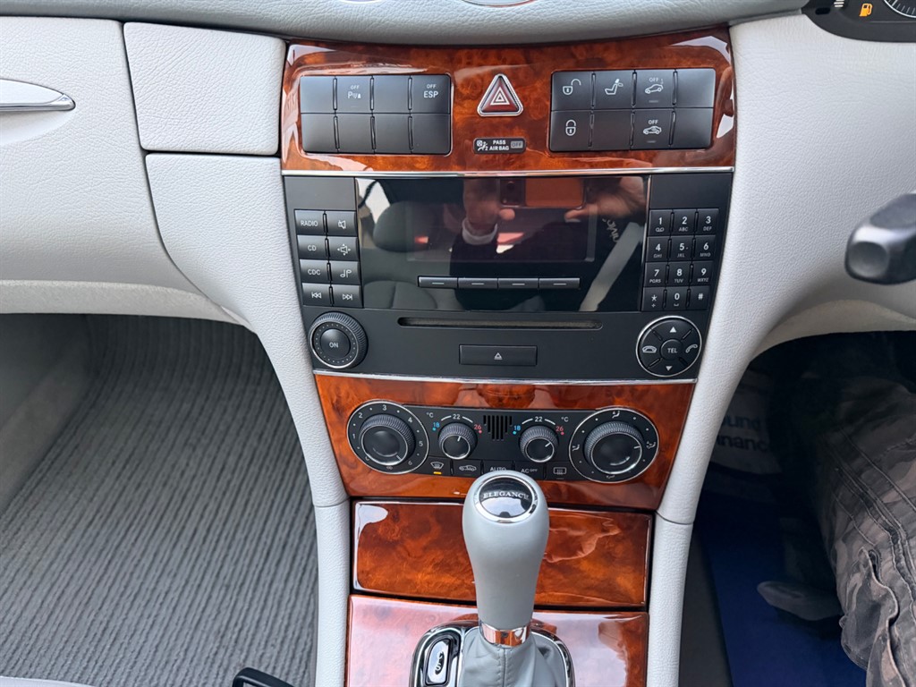 Used Mercedes-Benz CLK 2004 for sale - 77210754: Photo 18