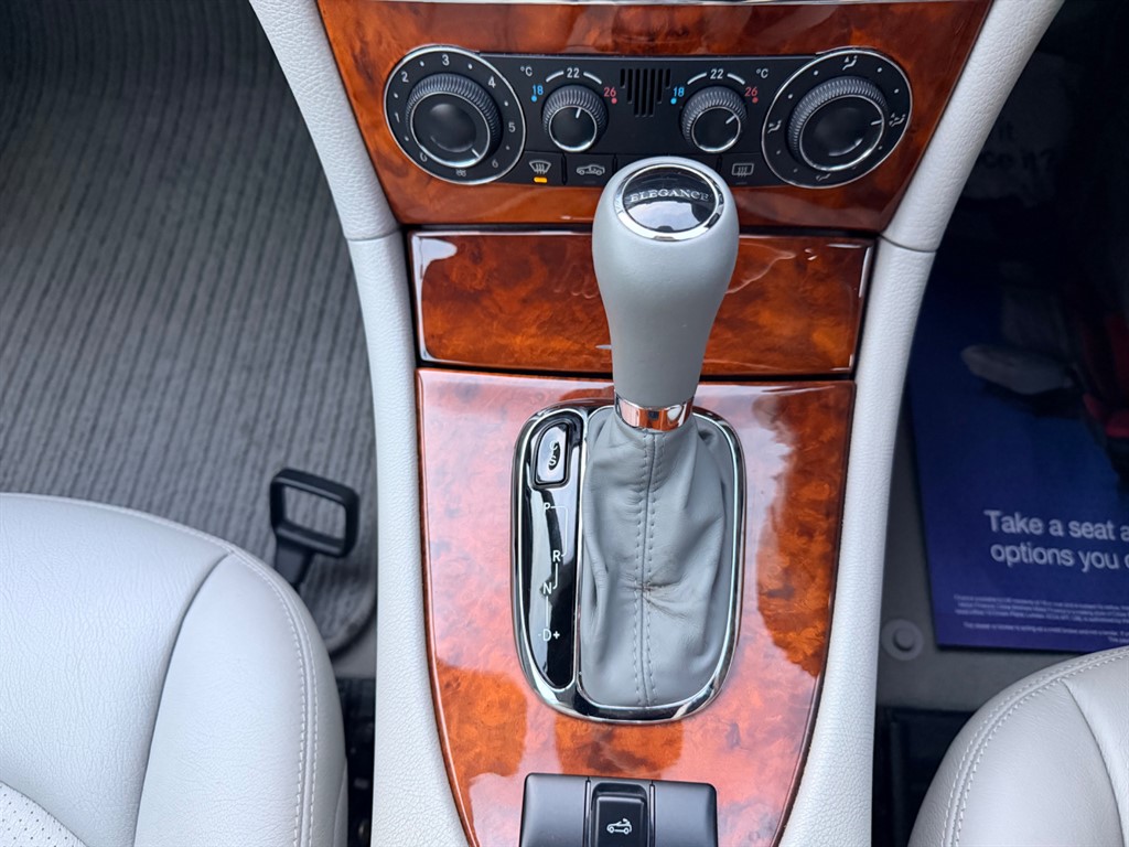 Used Mercedes-Benz CLK 2004 for sale - 77210754: Photo 19