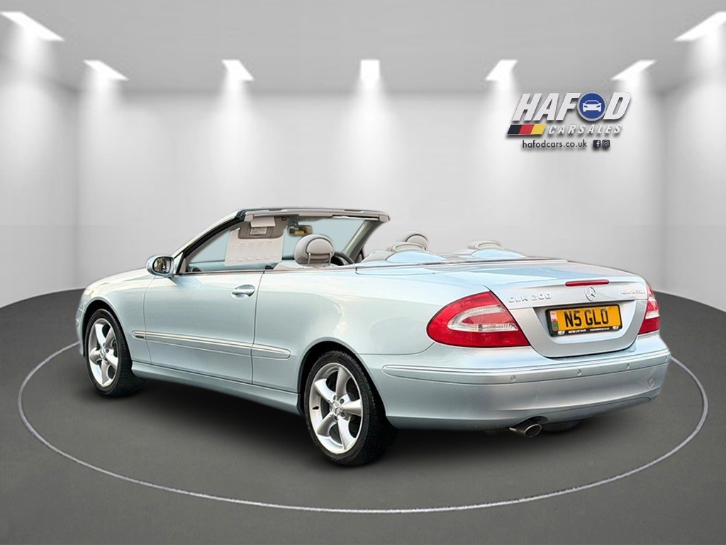 Used Mercedes-Benz CLK 2004 for sale - 77210754: Photo 6